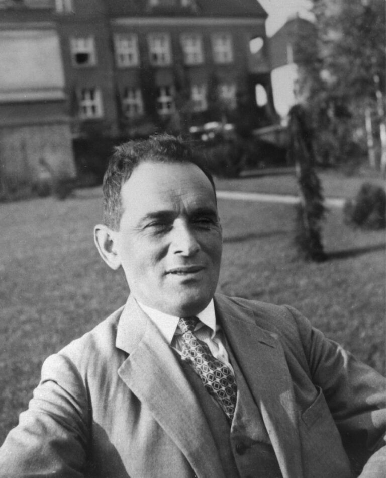Český spisovateľ Karel Poláček na fotografii Karla Čapka