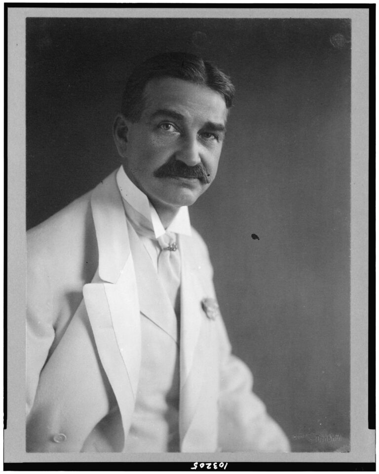 L. Frank Baum – portrét z roku 1908