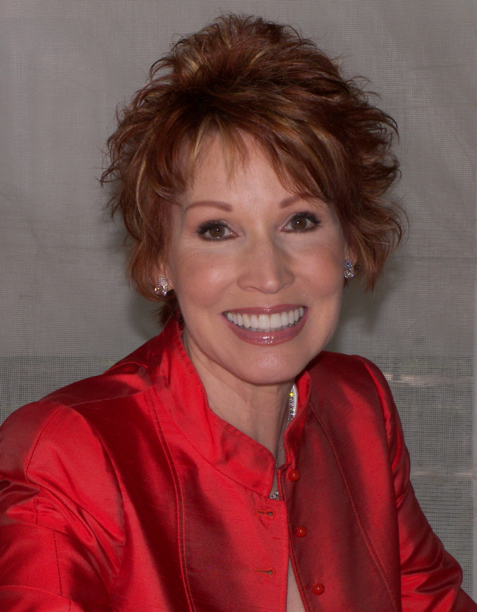 Portrait of author Sandra Brown